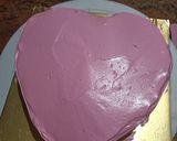 A picture of step 8 of Valentine cake.