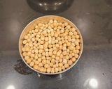 A picture of step 1 of White Matar Papdi Chaat.