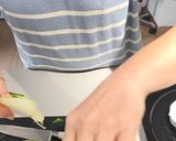 Foto del paso 1 de la receta: Guardia civiles con chaquetones Rápidos (garbanzos con acelgas)