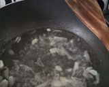 Foto langkah ke 2 dari resep Tumis Jamur Tiram Berkuah.