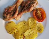 Foto del paso 5 de la receta: Muslos de pollo al horno con patatas 🍗