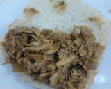 A picture of step 2 of Chicken pattice.