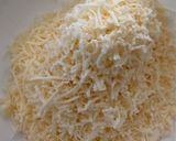 A picture of step 2 of Saffron Paneer Pedas.