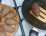 A picture of step 7 of Burghul kabab.