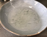 Foto del paso 5 de la receta: Cheesecake de pesto, tomate, aceitunas negras y pimiento asado (mambo Cecotec o a mano)