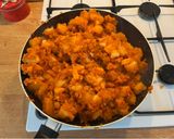 Fokhagymás sültoldalas savanyú káposztával és hagymás krumplival - FM konyhája recept fázis 7 fotója