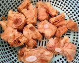 Hình bước làm 1 của món Canh sườn non nấu táo đỏ