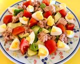 A picture of step 3 of Light Avocado and Tuna Salad.