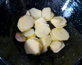 Foto del paso 2 de la receta: Huevos con patatas a lo pobre