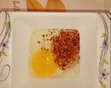 A picture of step 3 of Piyaz hari mirch ka Omelette.