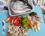 Foto langkah ke 1 dari resep Sup Asam Pedas Kepala Salmon.