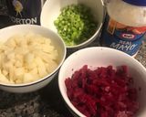 Foto del paso 4 de la receta: Salmón con cebolla y Ensalada Rusa