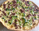 Foto del paso 9 de la receta: Quiche de carne picada, brócoli y piñones