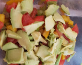 Foto del paso 8 de la receta: Ceviche de almejas con aguacate y melocotón al aroma de naranja