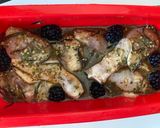 Foto del paso 2 de la receta: Pollo con miel (hecha con eritritol), soya (aminos) y zarzamoras
