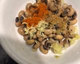 A picture of step 2 of Lobia salad.