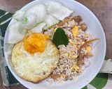 Foto langkah ke 3 dari resep Nasi Merah Goreng Daun Jeruk Teri.