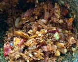 รูปขั้นตอนการทำที่ 1 ของ คั่วแฮ่มหมูใส่หัวปลีมะเขือพวงย่าง🧄🌶️🌿