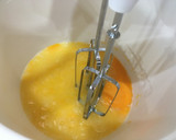 Foto del paso 3 de la receta: Magdalenas de yogur  y frutos rojos