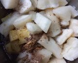 Foto langkah ke 2 dari resep Singkong Goreng Ketumbar.