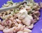 Foto del paso 4 de la receta: Ensalada de pasta con atún