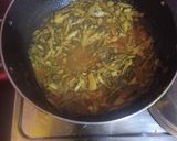 আলু পেঁয়াজকলি দিয়ে মৌরলা মাছের চচ্চড়ি(aloo peyajkali diye mourala chochori recipe in Bengali) রেসিপির ধাপ 6 ছবি