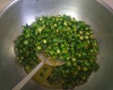 A picture of step 4 of Bhindi Aloo.