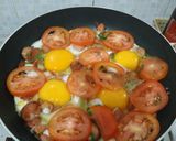 Foto langkah ke 4 dari resep Telur sosis sarapan.