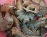 Foto langkah ke 1 dari resep Udang Pancet Lado Merah.