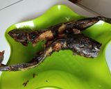 Foto langkah ke 2 dari resep Lele goreng garing.