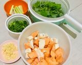 Foto langkah ke 1 dari resep Bubur Manado (Tinutuan).