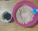 A picture of step 2 of Banana chocochip cake.
