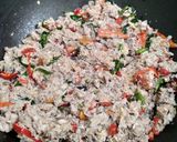 Foto langkah ke 4 dari resep Ikan Cencaru Suwir Pedas.