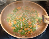 Foto del paso 3 de la receta: Arroz con Pollo a la Piña
