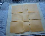 Foto del paso 4 de la receta: Empanada 4 quesos