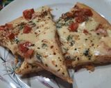 Foto del paso 8 de la receta: Pizza a los tres quesos