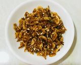 Foto langkah ke 2 dari resep Tumis kol tabur udang kering.