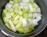 Foto del paso 1 de la receta: Acelgas Esparragada