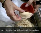 A picture of step 43 of Mawa Gujiya.