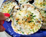 Foto del paso 6 de la receta: Vieira gratinada con bechamel de cebolla y champiñón