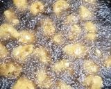 A picture of step 4 of Fish pops.