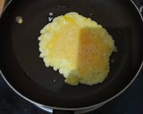 Foto langkah ke 3 dari resep Telur dadar rawis.