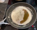 A picture of step 8 of Spinatknödel with Parmesan (Spinach Dumpling).