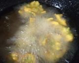 A picture of step 2 of Veggie pakora.