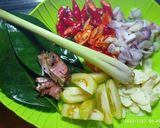 Foto langkah ke 1 dari resep Tumis Cumi Asin.