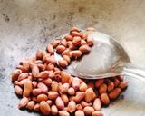 A picture of step 1 of Makhana foxnuts Bhel.