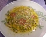 Foto del paso 2 de la receta: Pescado al ajo y orégano en cama de patatas con sorpresa