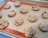 A picture of step 7 of Chocolate chip oatmeal cookies.