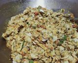 Foto langkah ke 5 dari resep Tumis kerang daun jeruk.