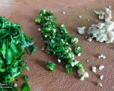 मेथी पराठा (methi paratha recipe in marathi) रेसिपी स्टेप 4 फोटो 